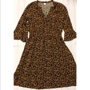 Old Navy floral print ruffle sleeve dress size M